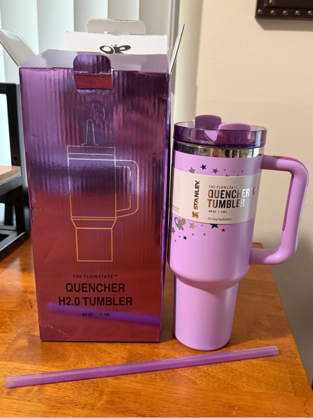 Limited Edition Olivia Rodrigo Quencher H2.0 40 oz Tumbler NIB 💜